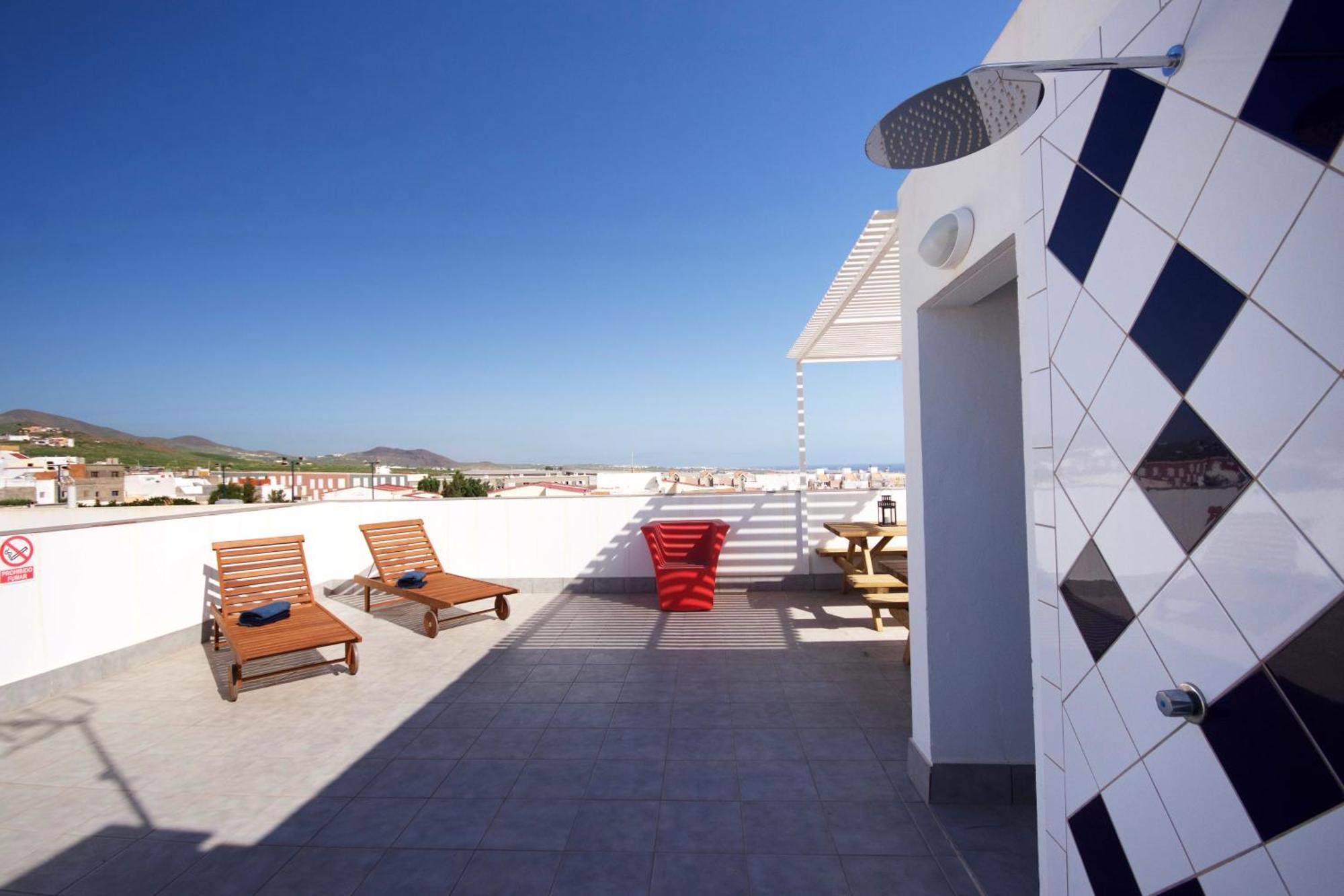 Apartamentos A 10 Minutos Del Aeropuerto Carrizal エクステリア 写真