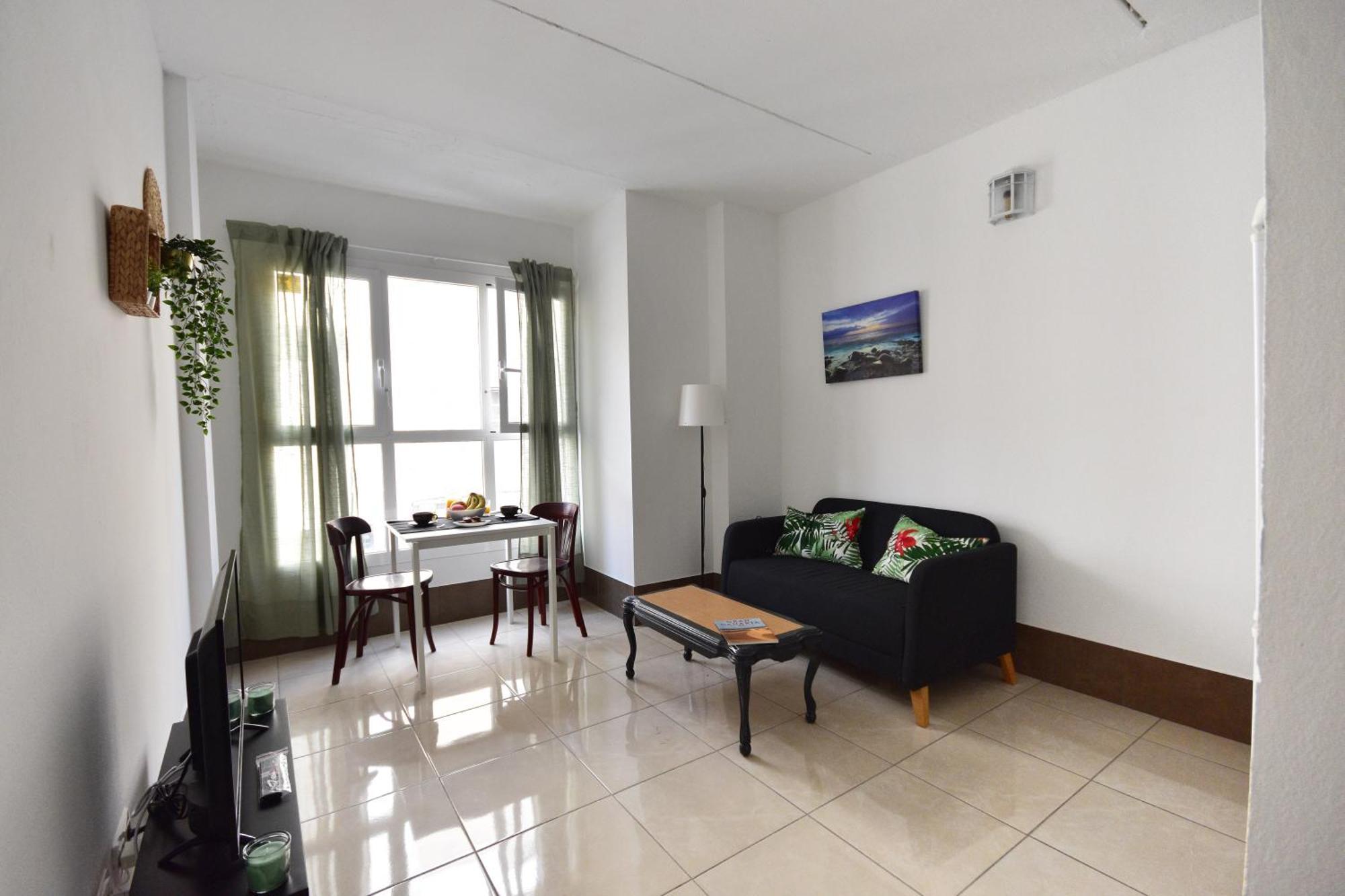 Apartamentos A 10 Minutos Del Aeropuerto Carrizal 部屋 写真